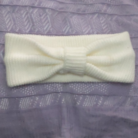 Knit Bow Headband - Picture 3 of 3